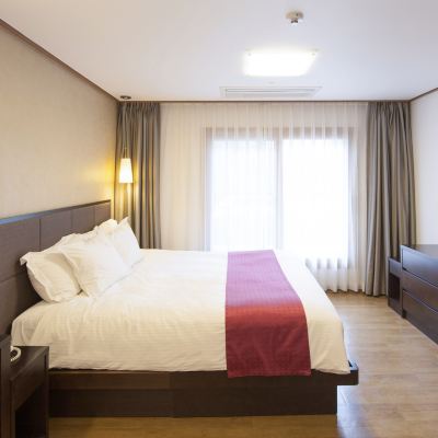2 Bedroom Suite 1 Queen 1 Ondol Pet Friendly 홀리데이 인 알펜시아 평창 스위트, IHG 호텔 쿠폰