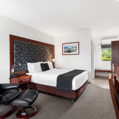 Superior Queen Room The Commodore Promo Code