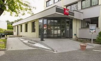 Ibis Chambery