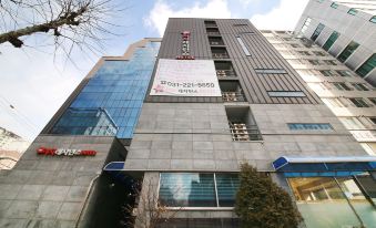 Suwon Easy Residence Hotel