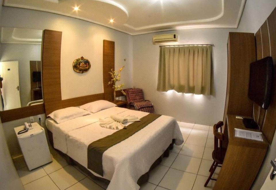 Hotel Flor de LIS - Housity