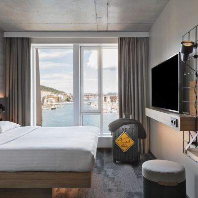 Sea View Queen Room Moxy Bergen Promo Code