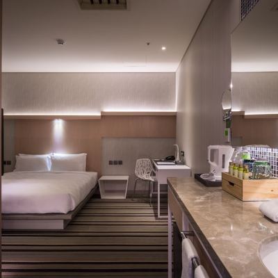 品味時尚大床房（無窗） 台北思泊客優惠