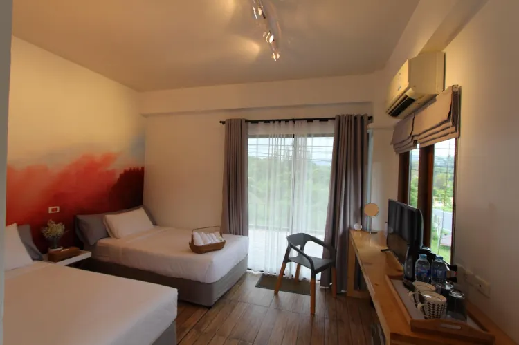 ห้องเตียงคู่พร้อมระเบียง