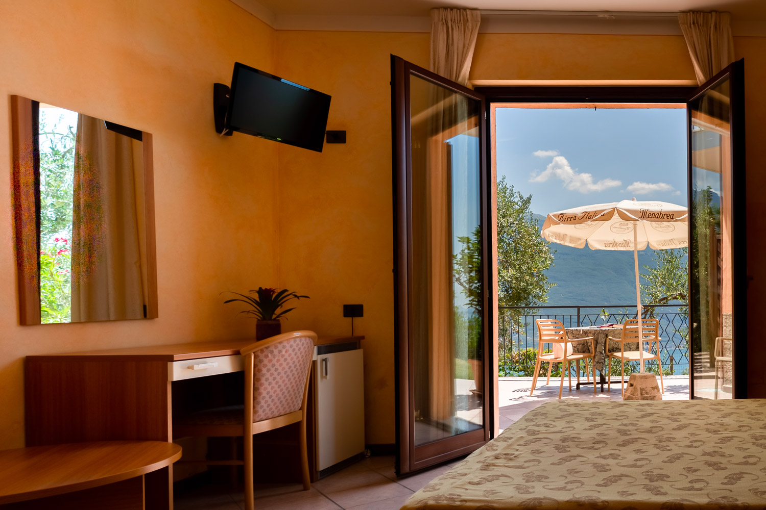 湖景双人或双床间