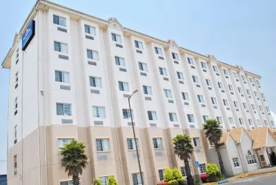 Microtel Inn & Suites by Wyndham Toluca Hoteles en 