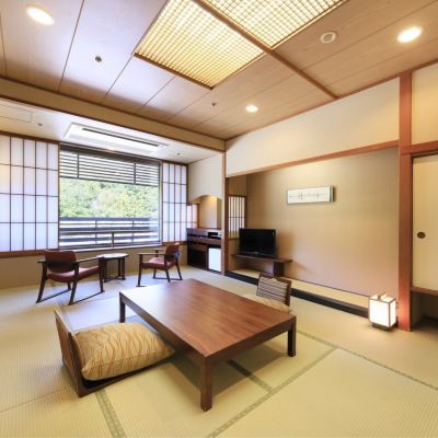 【川側】和室10畳 萬国屋 クーポン