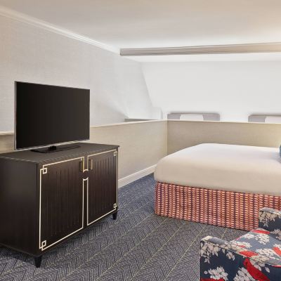 1 Bedroom Bi-Level Loft, 1 King, Sofa Bed, Whirlpool The Alexandrian Old Town Alexandria, Autograph Collection Promo Code
