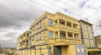 Lux Suites Nairobi House Naivasha โรงแรมใน