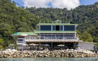 Amaka Ocean Living Lodge Hotels in 