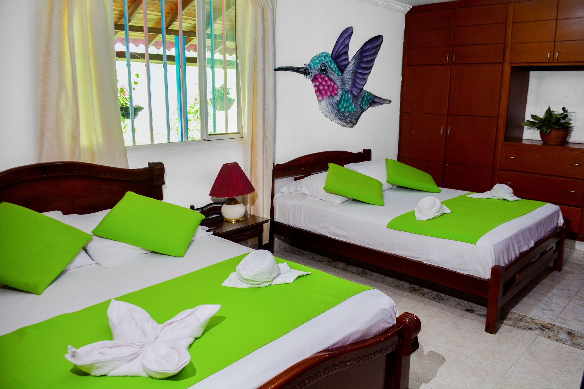 EcoHotel Colibrí Deluxe Family room