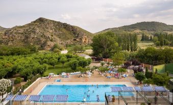 Balneario de Fitero - Hotel Bécquer - Housity
