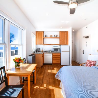 Studio Suite, Street View Venice Suites Promo Code