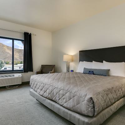Traditional Room, 1 King Bed Silver Creek Hotel Promo Code