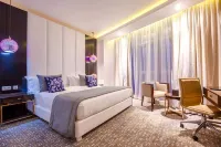 Ferdi Lilly Hotel a 