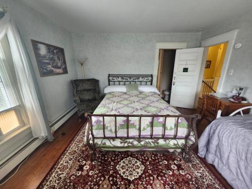 双人房（带独立浴室）