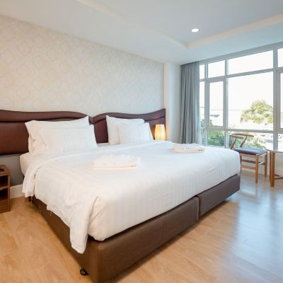 Superior King Room Avada Hotel Promo Code