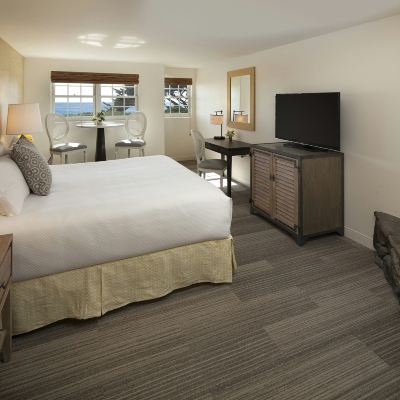 King Room with Partial View Fogcatcher Inn Promo Code