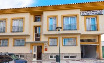 Apartamentos El Cenachero