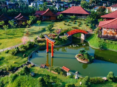 The Onsen Hot Spring Resort Отели в г. 