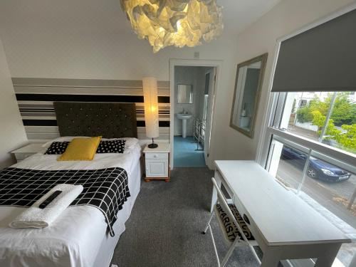 双人房（带独立浴室）