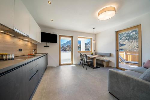 高级一卧室带阳台公寓