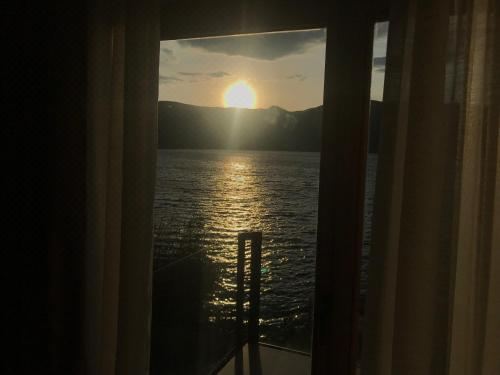 湖景双人或双床间