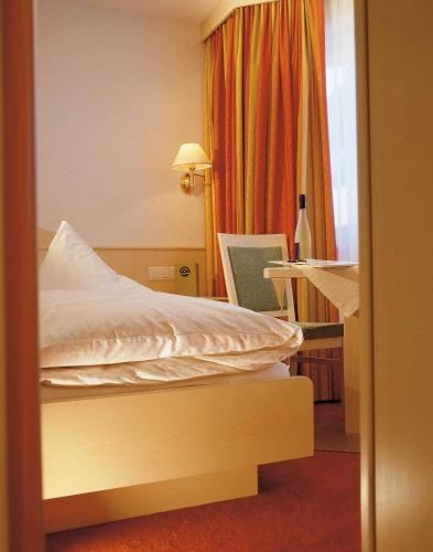 带阳台的两卧室公寓