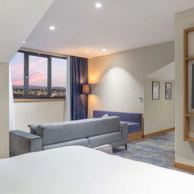 Junior King Suite with Mountain View