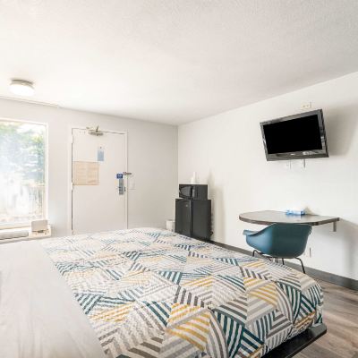 King Room - Disability Access - Smoking Motel 6-Augusta, GA Promo Code