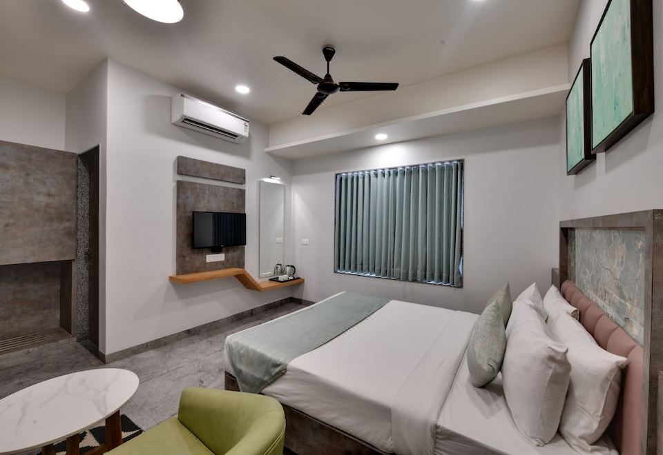 Hotel Radhika Deluxe Room