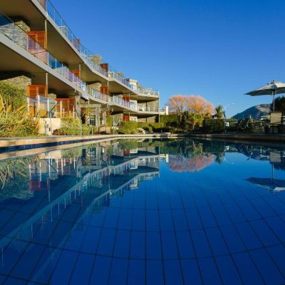 Three-Bedroom Deluxe Lakeside Apartments Promo Code