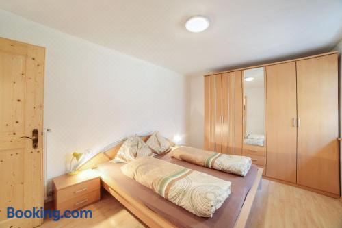 高级一卧室带阳台公寓