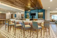 Holiday Inn Express Bettendorf - Davenport NE by IHG