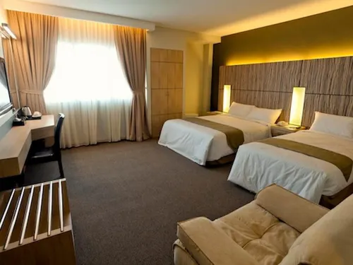 Grand Medallion Hotel