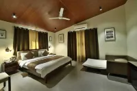Hotel Marigold with Swimming Pool by SAH