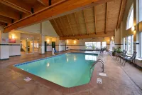 Duluth Inn & Suites Near Spirit Mountain