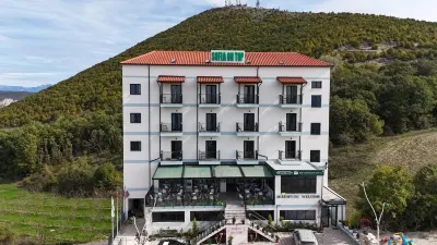 Vila Sofia Gllava - Resort Отели в г. 