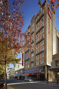 Ibis Perth