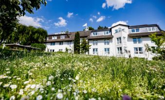 Landhotel Bellevue - Housity
