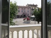 Relais Dogana Rooms Hôtels à : Moniga del Garda