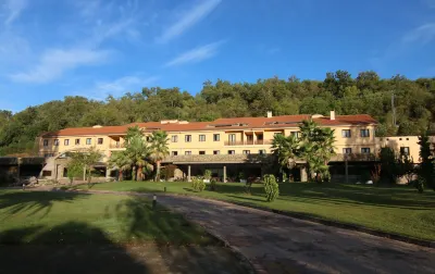 Hotel Balneario Valle del Jerte Ξενοδοχεία στην πόλη 