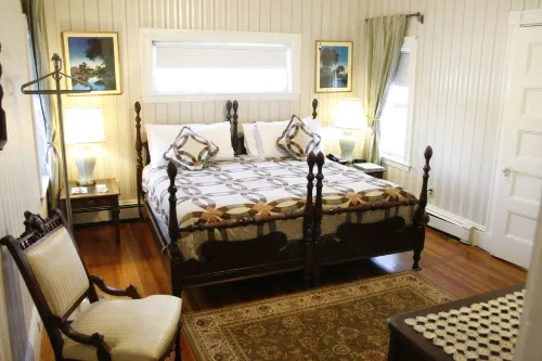 The Coolidge Corner Guest House: A Brookline Bed and Breakfast