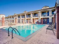 Ranger Inn & Suites Hotels in Arlington