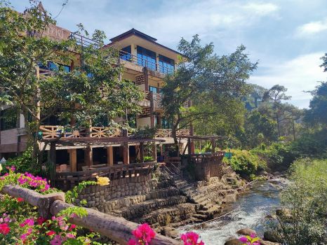 Baansuan Ruedee Resort บ้านสวนฤดีรีสอร์ต