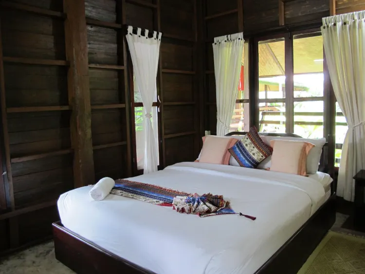 ห้องสแตนดาร์ดพร้อมเครื่องปรับอากาศ