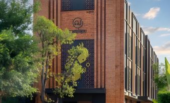 Na Sukhothai Hotel - Housity