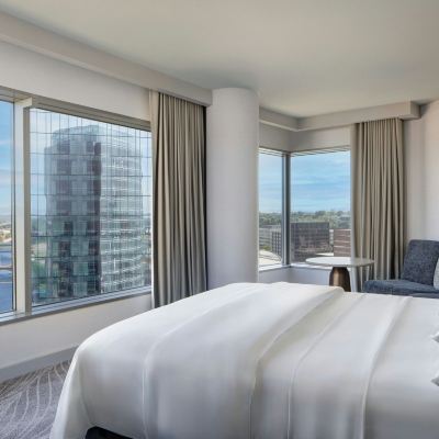 One-Bedroom Executive King Suite with Executive Lounge Access JW Marriott Grand Rapids Promo Code