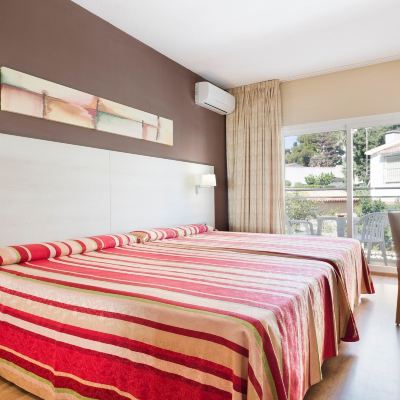 Standard Room (2 Adults + 2 Children) Hotel Best Siroco Promo Code