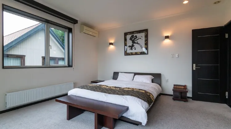 SHOCHIKUBAI by H2 Life 部屋